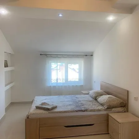 просторі на костомарова 3, центр! Aparthotel Lviv