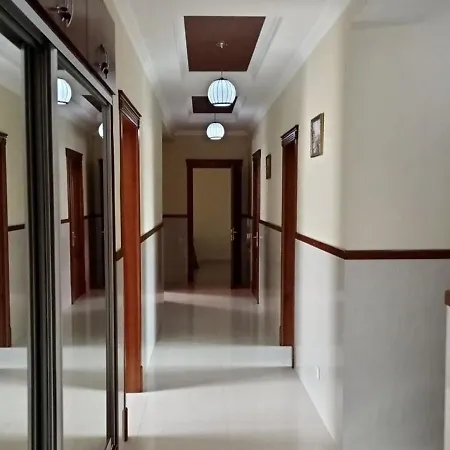 просторі на костомарова 3, центр! Aparthotel *